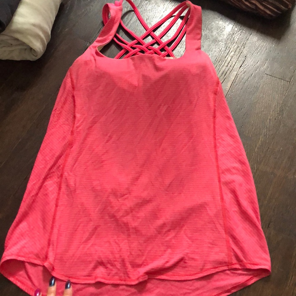 Lululemon tank
